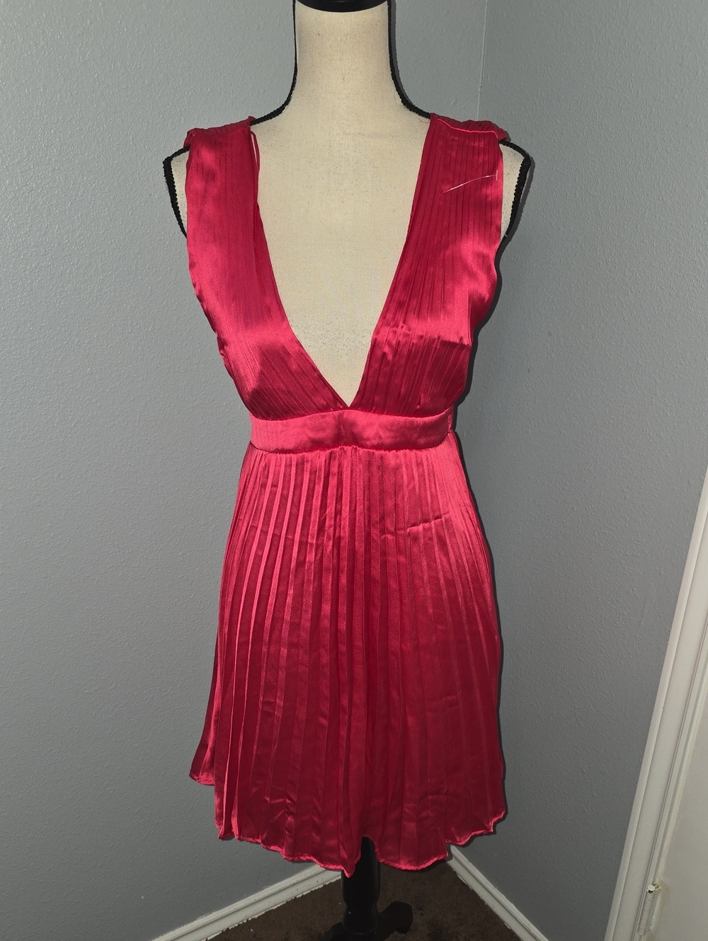 Sincerely Jules Satin Plunging Neck Pleated Fuchsia Dress